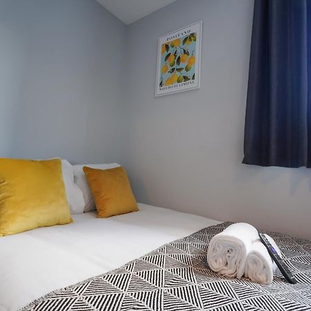 En-Suite Double Rooms, Smart Tv Comfy Style Llanelli Buitenkant foto