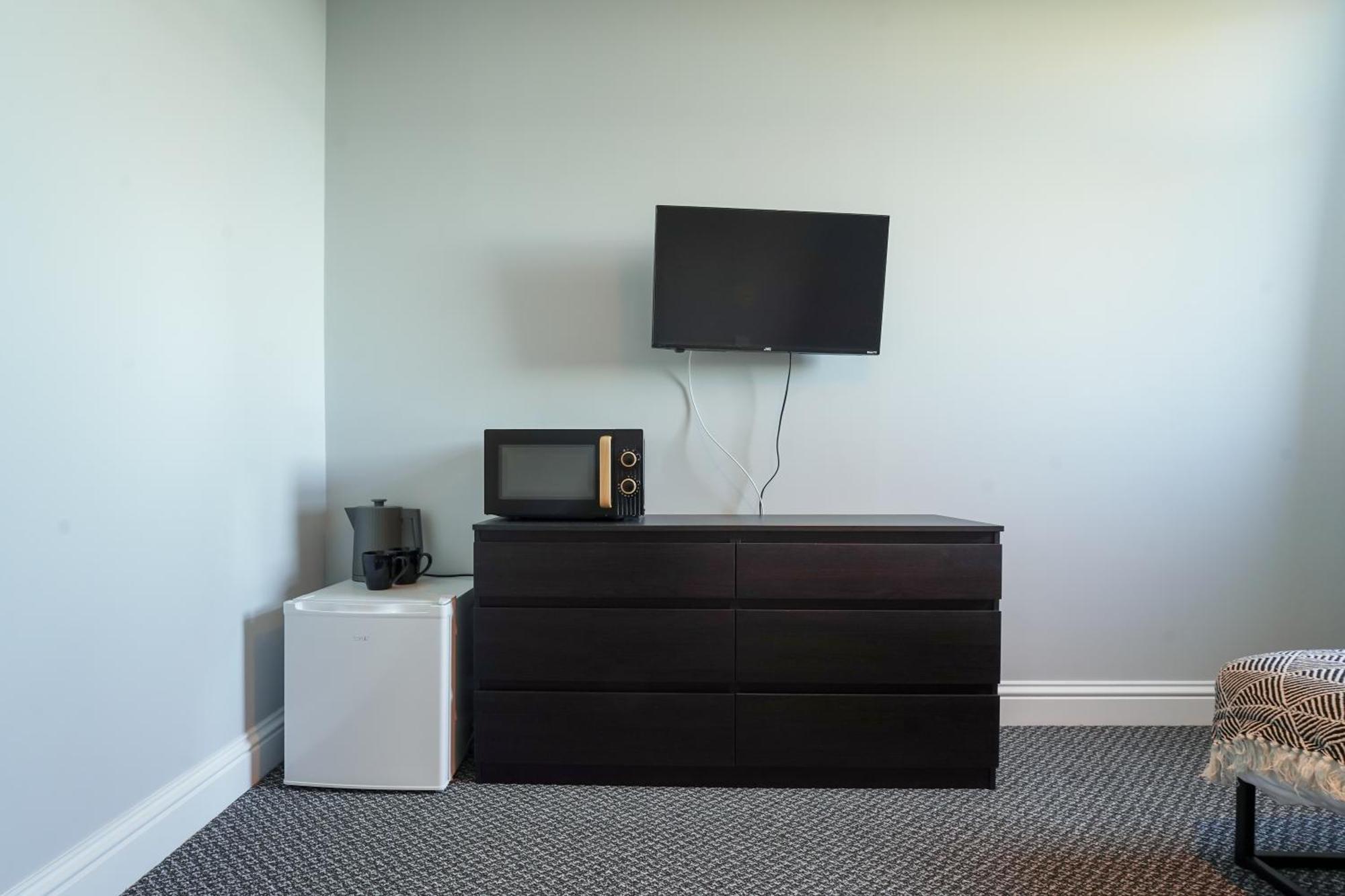 En-Suite Double Rooms, Smart Tv Comfy Style Llanelli Buitenkant foto