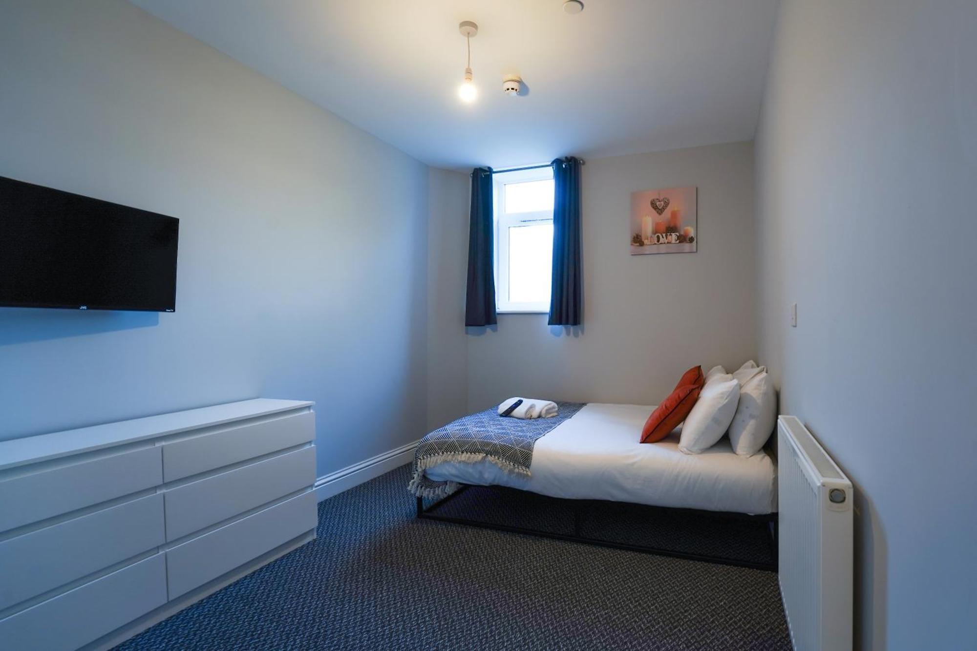 En-Suite Double Rooms, Smart Tv Comfy Style Llanelli Buitenkant foto