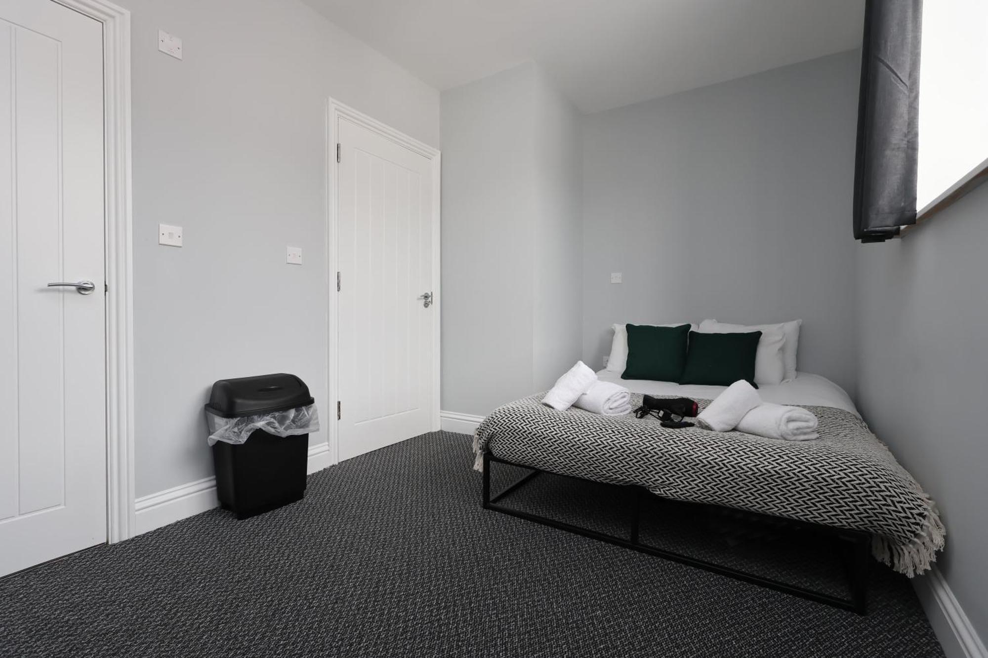 En-Suite Double Rooms, Smart Tv Comfy Style Llanelli Buitenkant foto