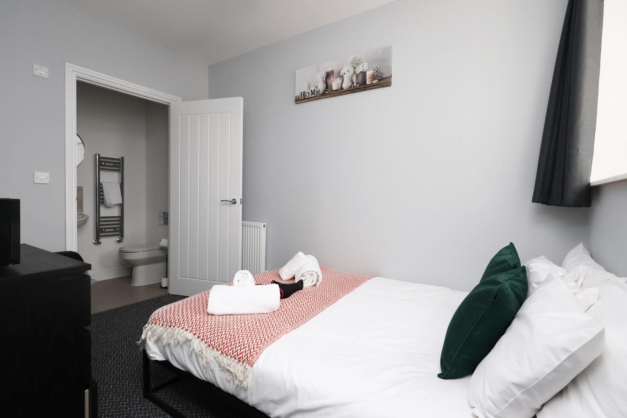 En-Suite Double Rooms, Smart Tv Comfy Style Llanelli Buitenkant foto