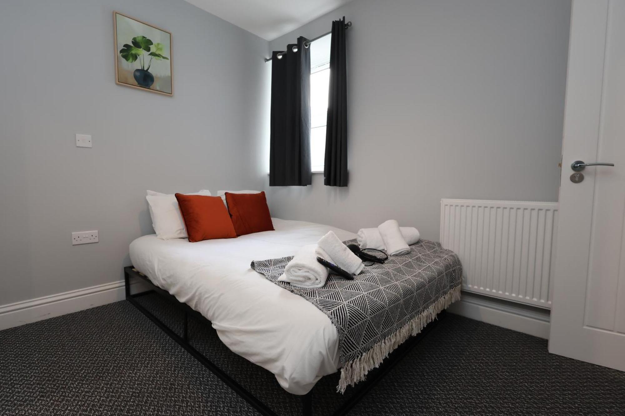 En-Suite Double Rooms, Smart Tv Comfy Style Llanelli Buitenkant foto