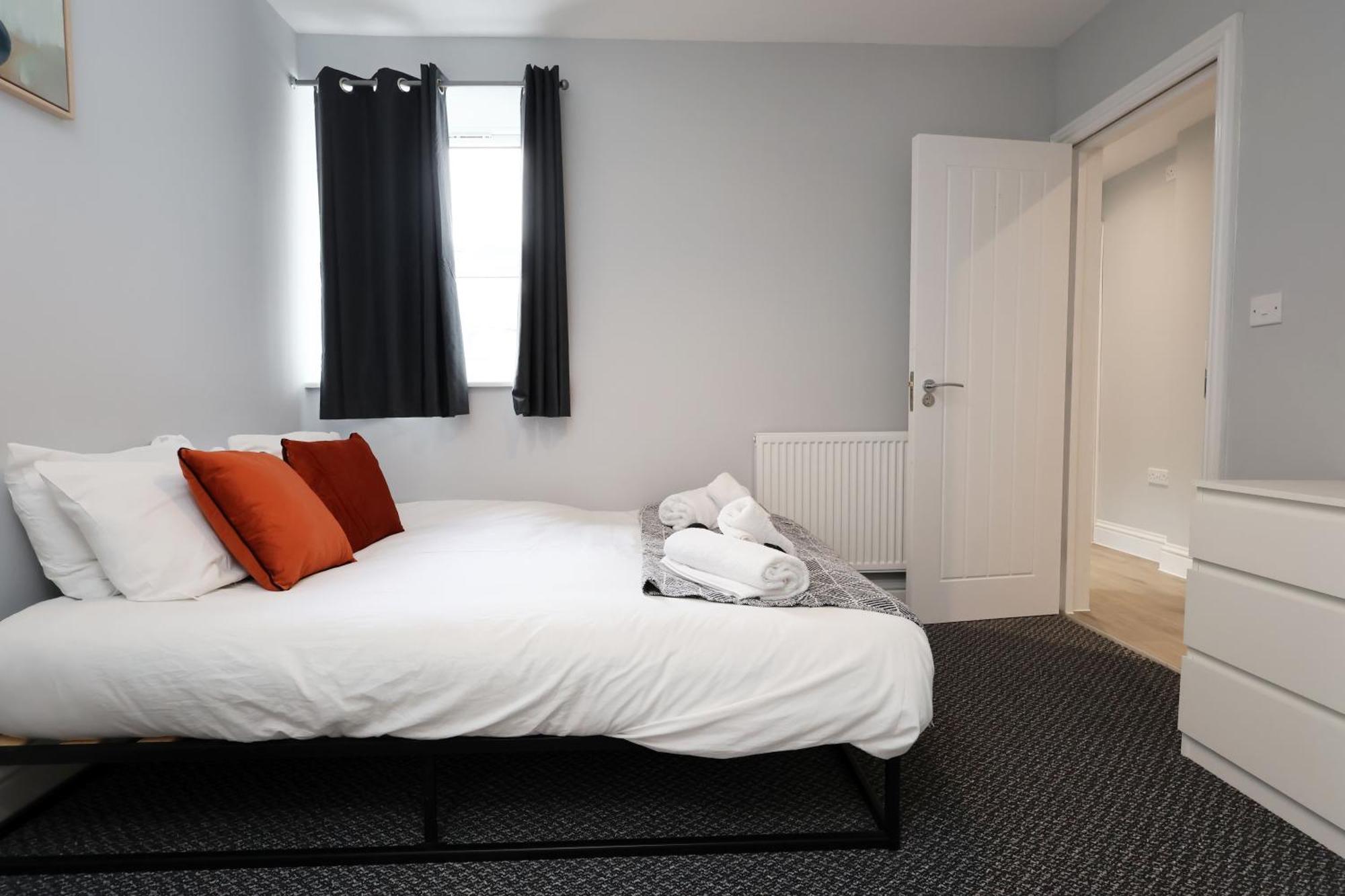 En-Suite Double Rooms, Smart Tv Comfy Style Llanelli Buitenkant foto