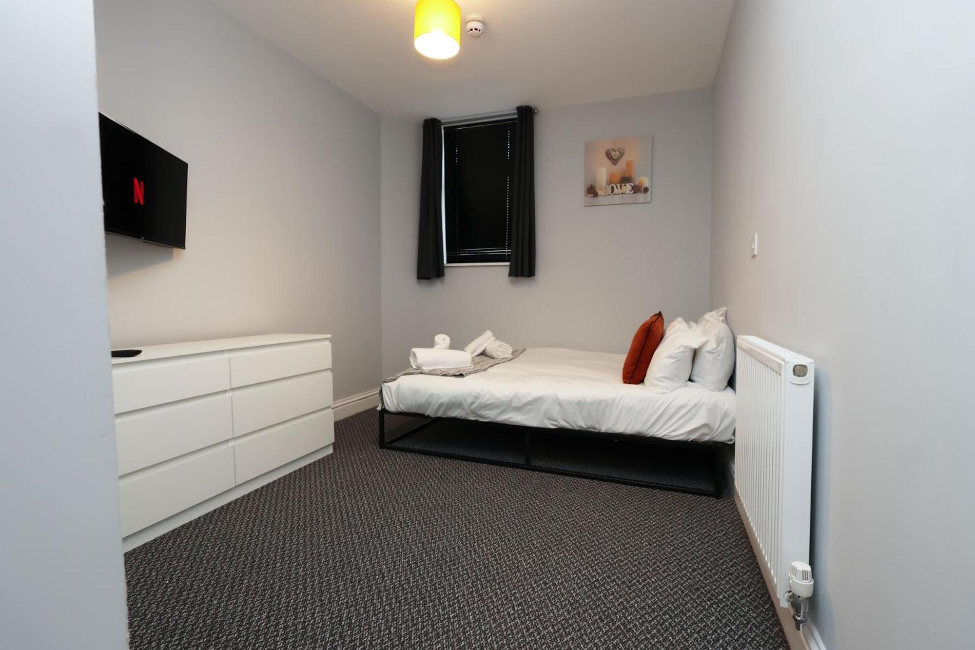 En-Suite Double Rooms, Smart Tv Comfy Style Llanelli Buitenkant foto