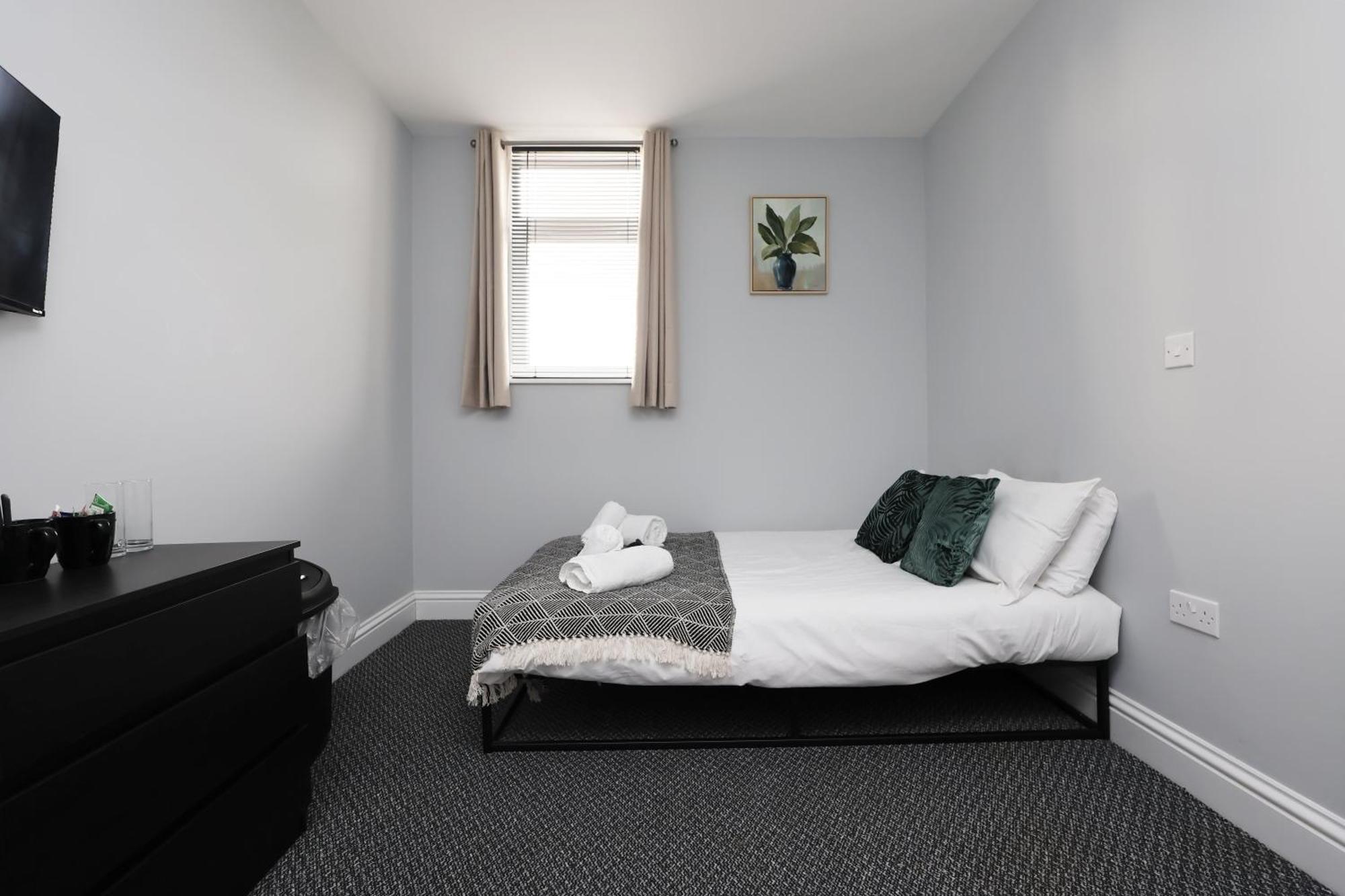 En-Suite Double Rooms, Smart Tv Comfy Style Llanelli Buitenkant foto